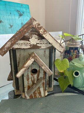 Birdhouse Handmade Shabby Chic Rustic Distressed Wood Bird Gray Blue Brown White